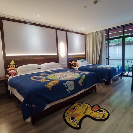Guilin Yi Characteristic Hotel Coltd Экстерьер фото