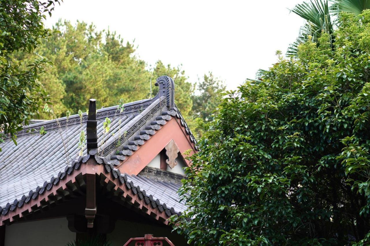 Guilin Yi Characteristic Hotel Coltd Экстерьер фото