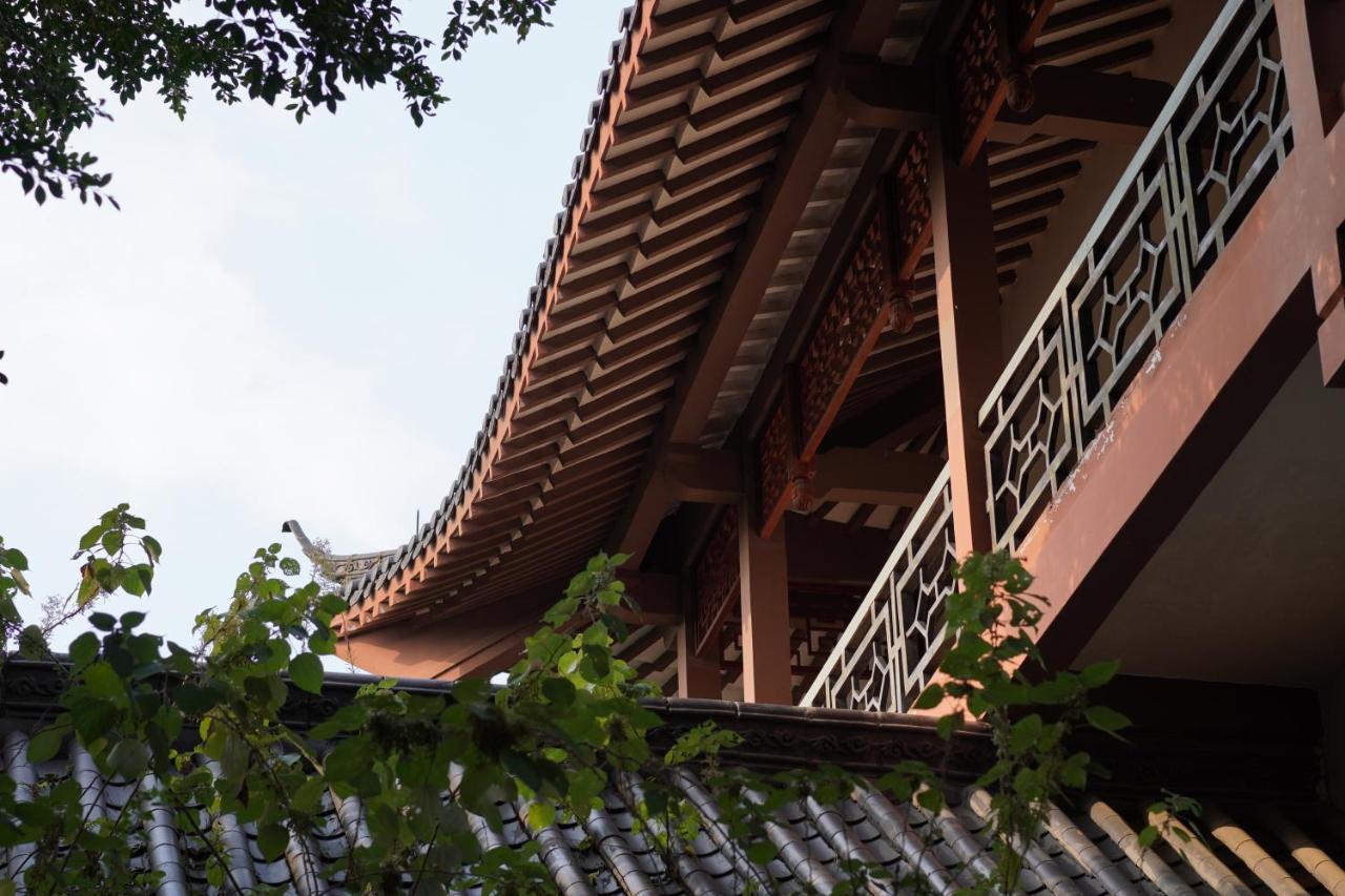 Guilin Yi Characteristic Hotel Coltd Экстерьер фото