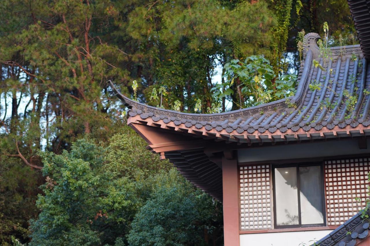 Guilin Yi Characteristic Hotel Coltd Экстерьер фото