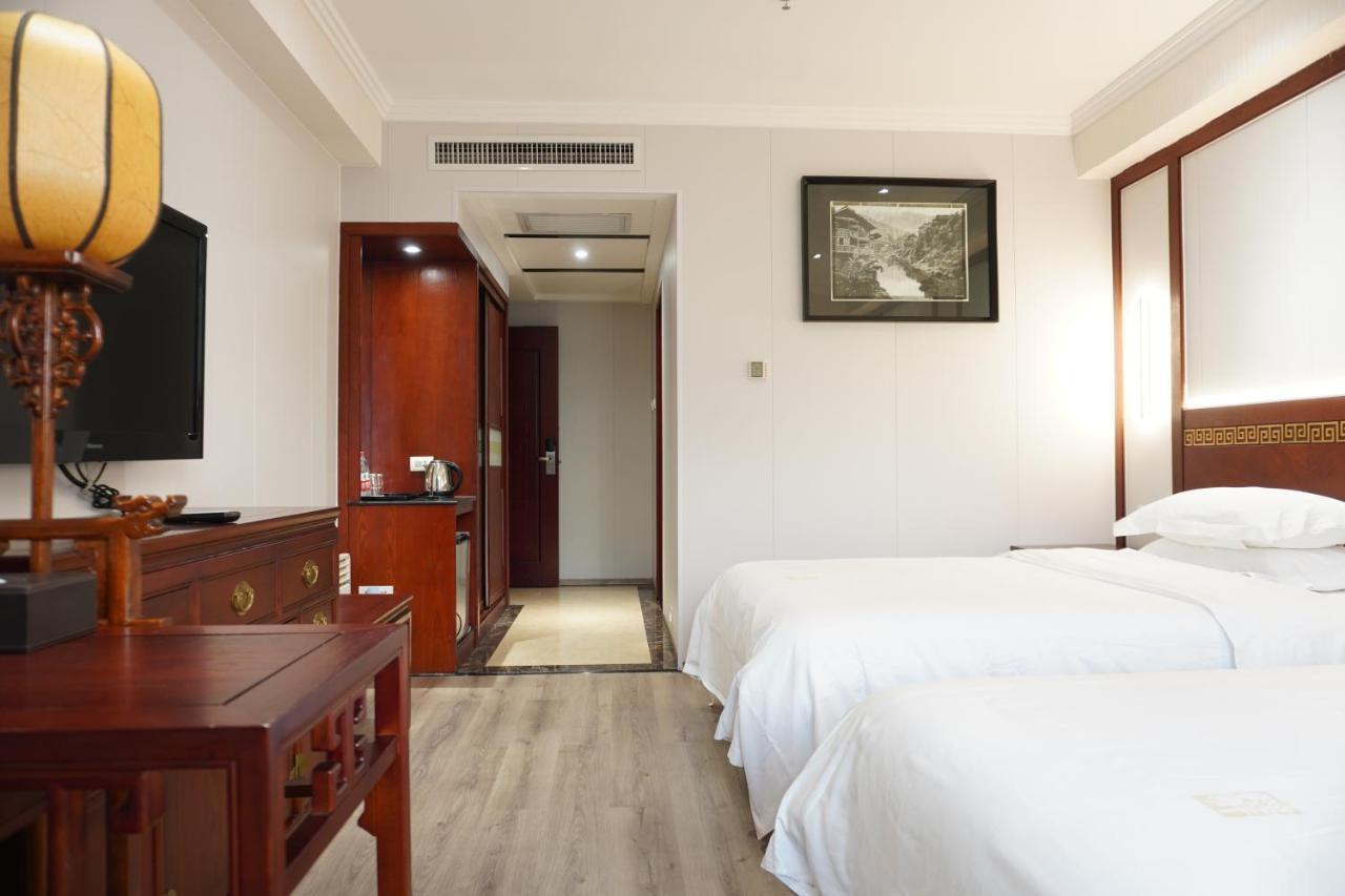 Guilin Yi Characteristic Hotel Coltd Экстерьер фото
