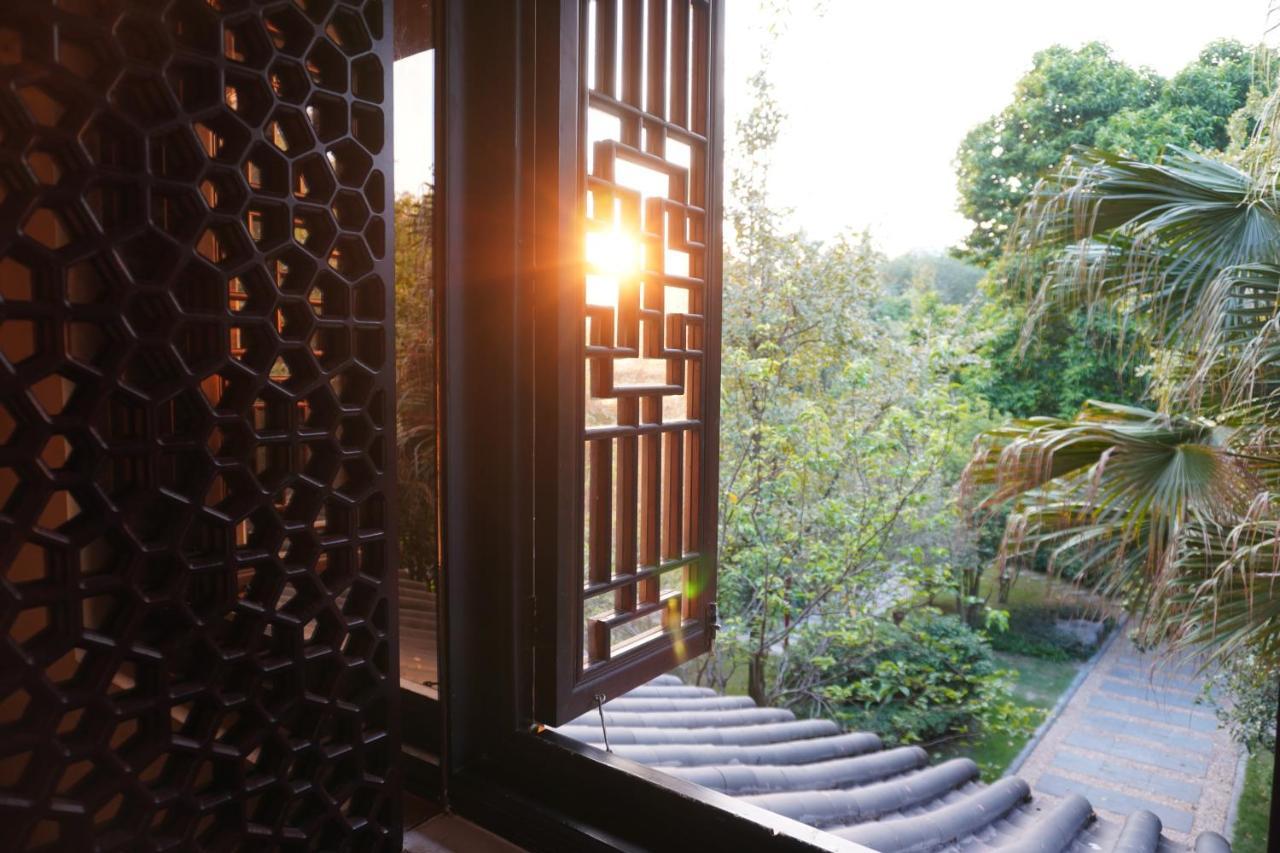 Guilin Yi Characteristic Hotel Coltd Экстерьер фото
