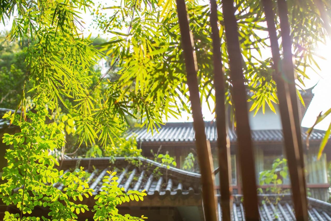 Guilin Yi Characteristic Hotel Coltd Экстерьер фото