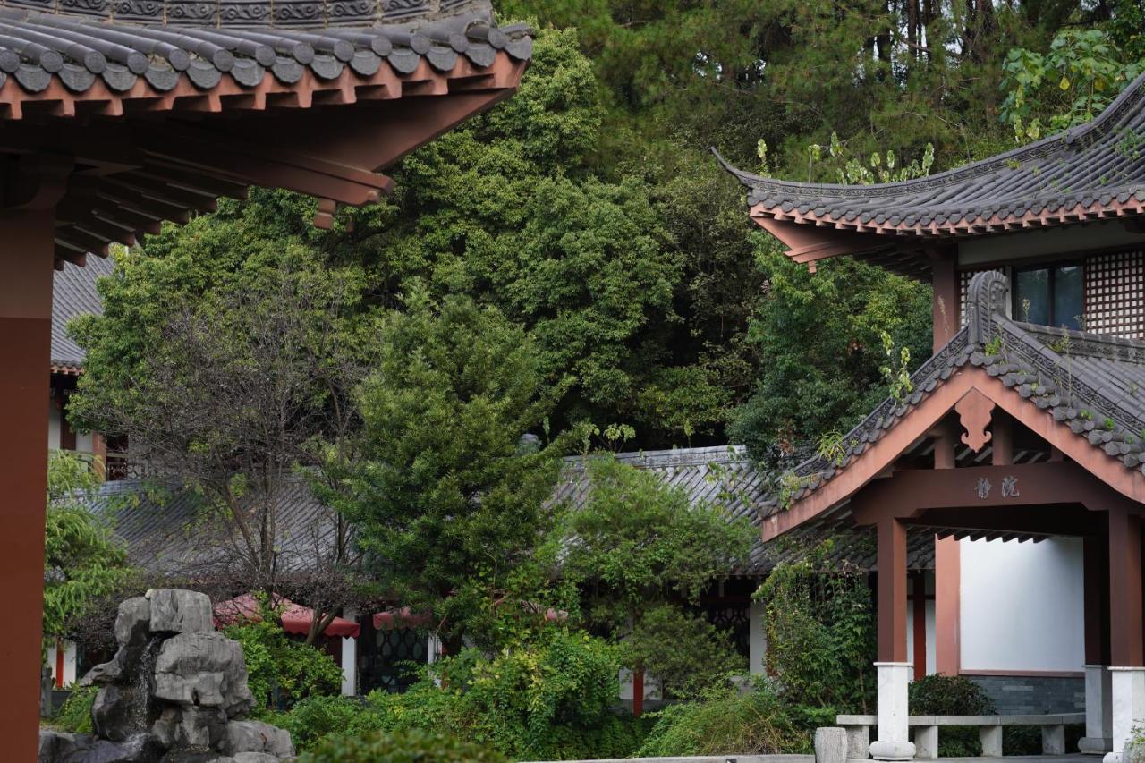 Guilin Yi Characteristic Hotel Coltd Экстерьер фото