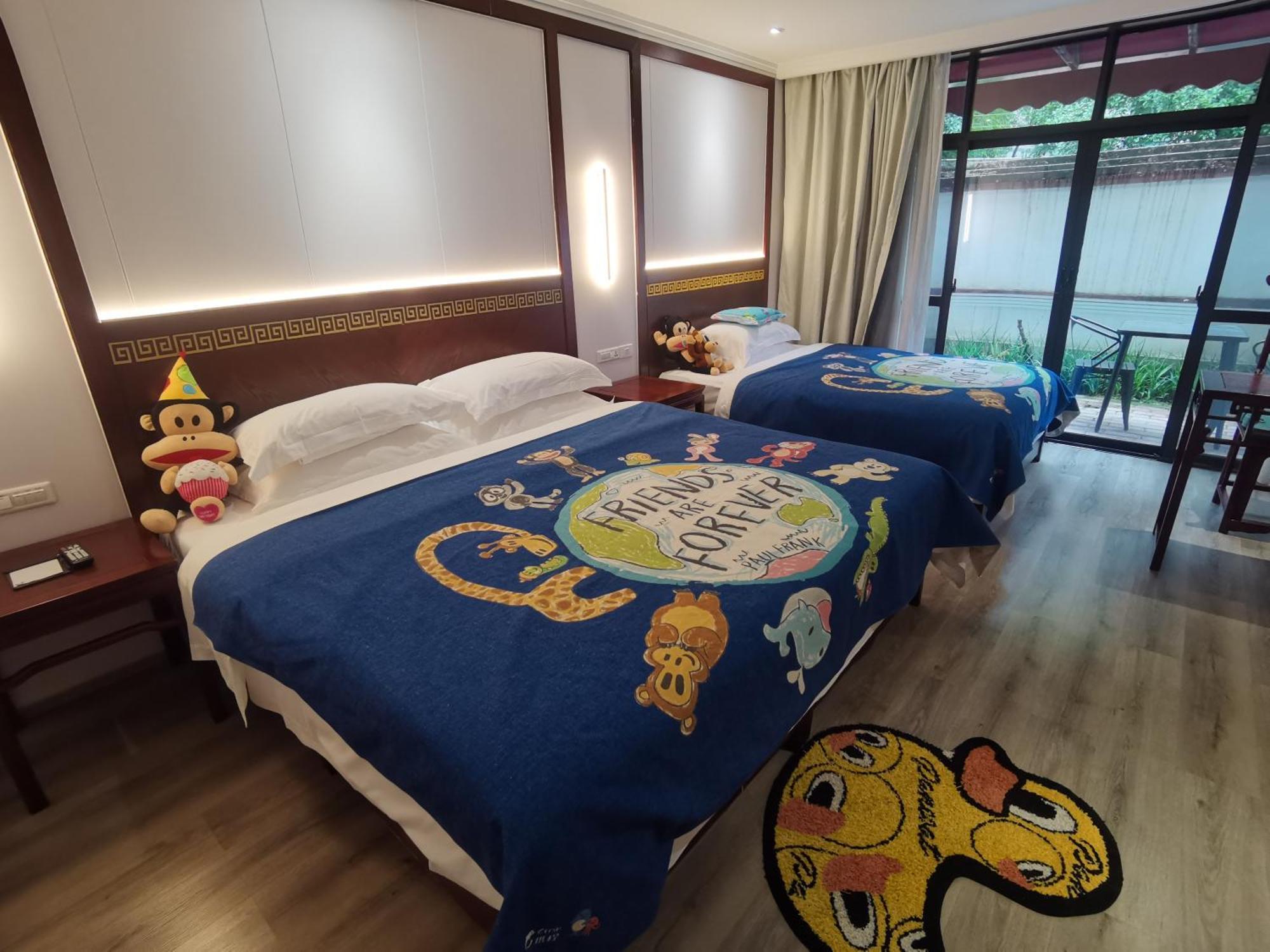 Guilin Yi Characteristic Hotel Coltd Экстерьер фото